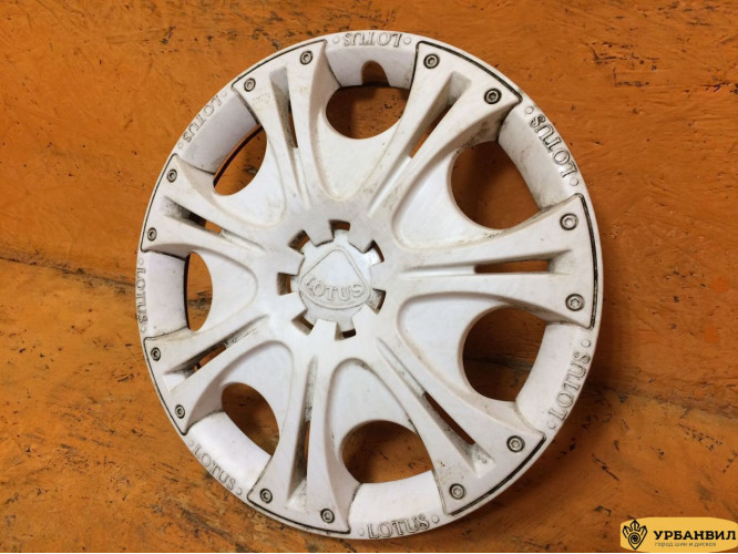 Колпак R13  Lotus
