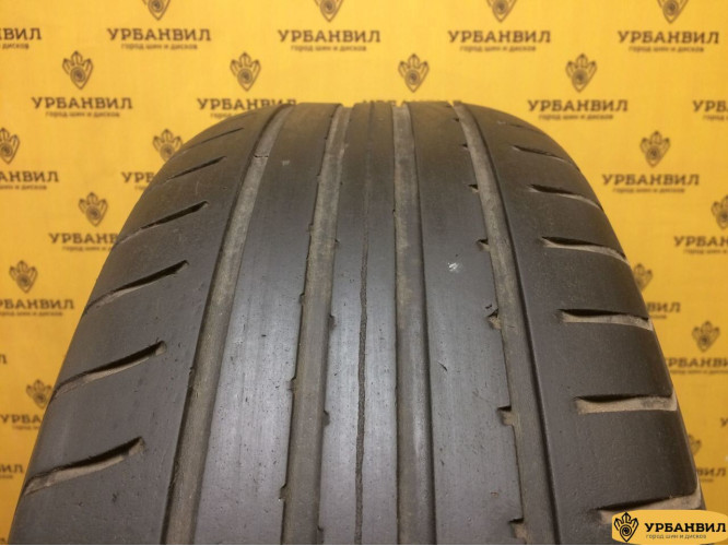 Goodyear EfficientGrip 215/60 R17 96H