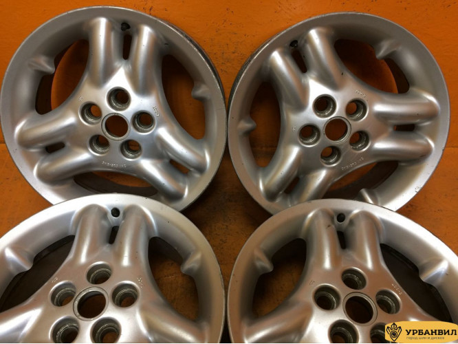 R18 5*120 DIA70,1 ET57 J8