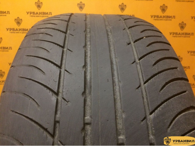 Kumho Ecsta SPT KU31 235/55 R17