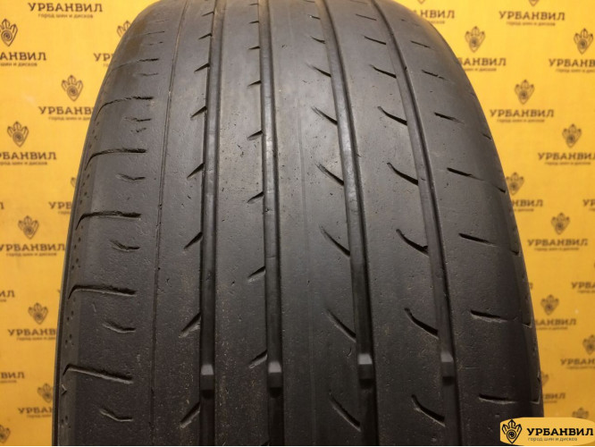 Yokohama BluEarth RV-02 235/50 R18 97V